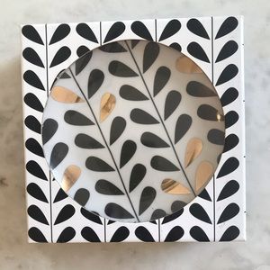 Never been opened! Dessert plates w/14 Karat Gold